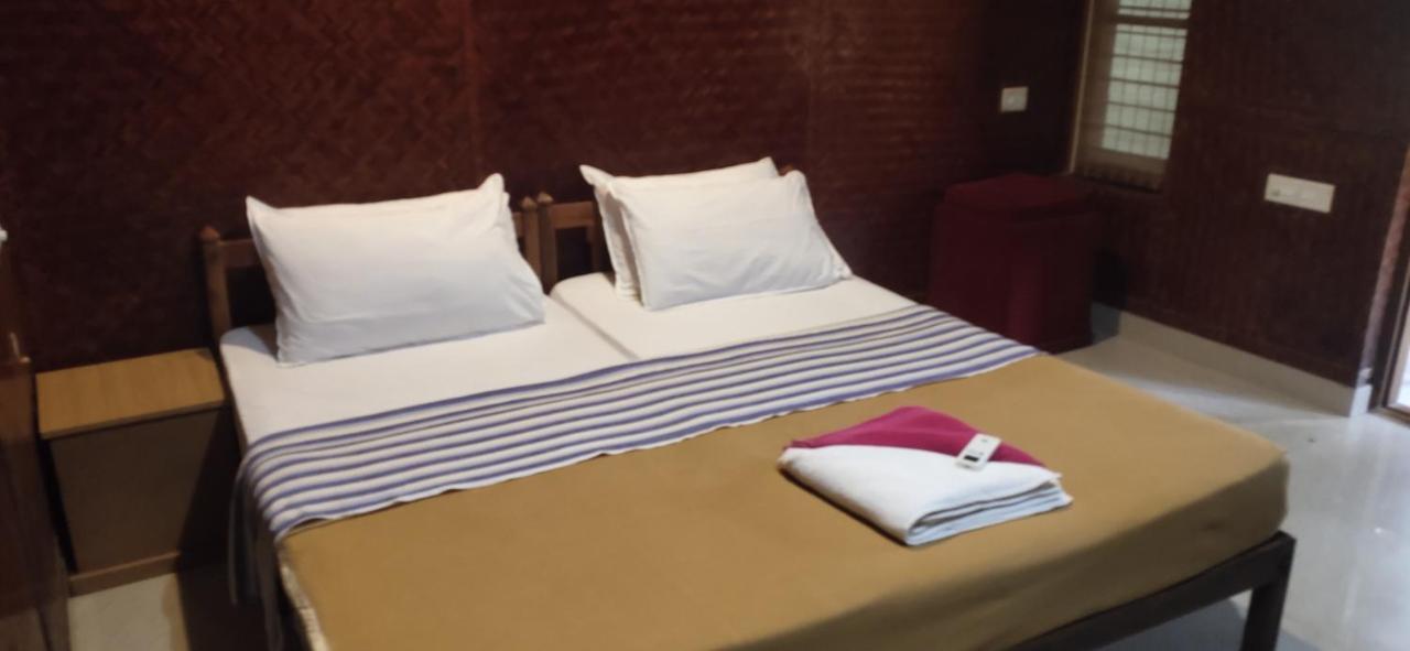 Savithri Inn Cottage Varkala Dış mekan fotoğraf