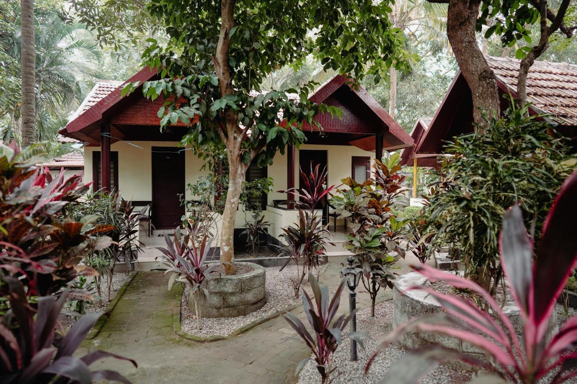 Savithri Inn Cottage Varkala Dış mekan fotoğraf